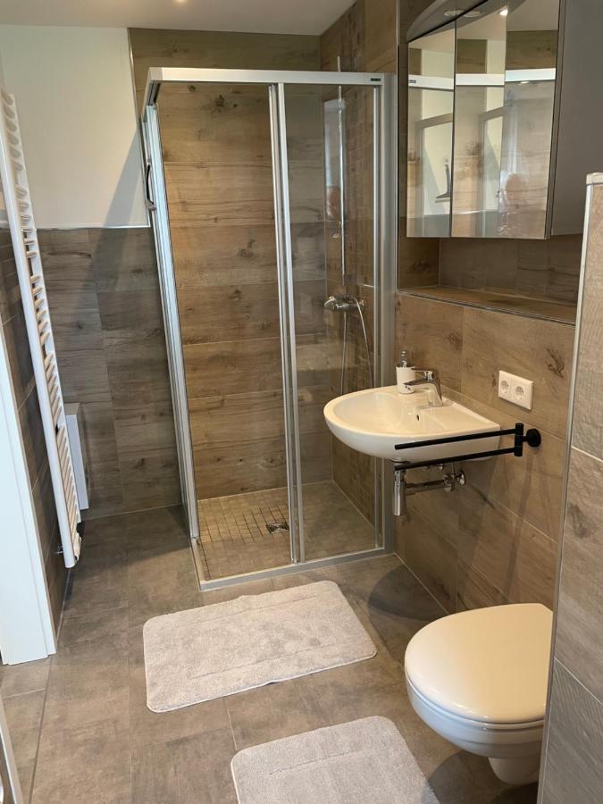 Ferienwohnung Nora Mit Blick Auf Den Ribnitzer See エクステリア 写真